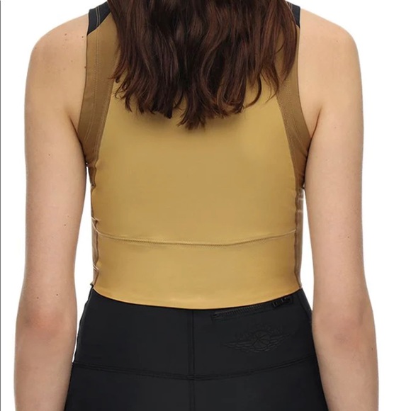 Jordan Women’s - STRETCH CROP TOP - Picture 2 of 4